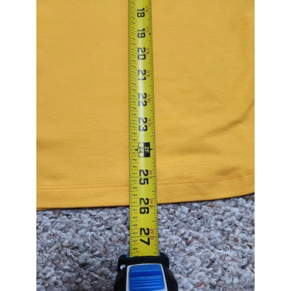 Michigan Wolverines Nike Womens Large Dri-Fit Performance Pullover 1/2 Zip Maize